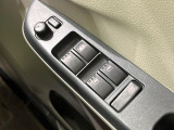 【電動格納ミラー】サイドミラーは電動格納式となっており、狭い駐車場でもキズがつくリスクを抑えられます。
