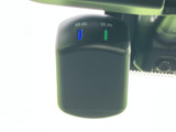 録画と音声の表示がある車載機器を装着しています。運転中の記録を残す用途で活用でき、表示ランプで機器の作動状況を確認しやすい装備です。