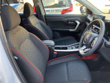 見通しのよいすっきりとした視界で、誰でも運転しやすいです。運転のしやすさは疲れにくさにも繋がりますよ♪