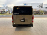 お車の後方画像です。