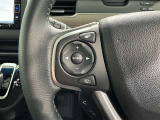 ステアリングスイッチ装備!運転しながら手元でオーディオの操作などができます。