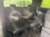 3列目シートはもちろん状態良好☆大人でもゆったりと座って頂けますので、大人数でのお出かけもラクラクです♪ご家族で、気の知れた仲間で、ドライブに行くのが楽しみですね♪