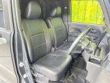 運転席シート廻りは使用感も少なく、良好な状態となっています。丁寧に使われていたことがよくわかりますね。