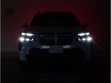 【キドニーグリル】BMWは約90年もの間、ほぼ全ての車両にひと目でBMWだと分かるこの特徴的なフロントグリルが備えられ、デザイン・アイコンとして親しまれてきました。