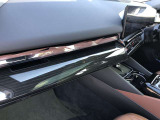 車両の詳細、ご質問につきましては、営業スタッフまでお気軽にご連絡下さいませ。遠方のお客様には実車の詳細動画送信も承ります。お問合せをお待ち致しております。