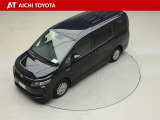 ご来店ありがとうございます。車両紹介の詳細写真とコメントが掲載してあります。是非ご覧ください。1.8LガソリンエンジンとモーターのHVヴォクシーが入荷が入荷しました。5ナンバーの上級グレードVです。