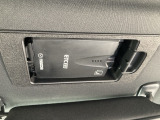 渋滞の迂回ルートや災害時の適切な誘導を行い、安全運転をサポートしてくれるETC2.0が装着されています。