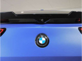 BMWのテールランプはプレスラインへと続く形状のため、統一感のある綺麗なラインを演出しております。