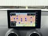 MMIナビゲーション搭載 地図データ最新版にアップデート後ご納車させていただきますのでご安心くださいませ。