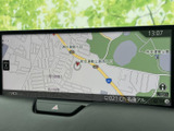 道路や周辺施設を地図上で確認でき、目的地までのルートを把握する際に役立ちます。現在地周辺の道を画面で見ながら、行き先の確認や移動の計画に活用できます。