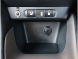 【シートヒーター】寒い日の運転など冷えやすい脚部を快適に温めてくれる。嬉しい機能♪