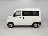 仕事にも普段使いにも大活躍の人気軽バンです。広々とした荷室と使い勝手の良さが魅力で、荷物をたっぷり積みたい方や、仕事用のお車をお探しの方にもおすすめです。