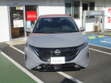 希望ナンバーや保証期間を延ばす延長保証などもございます。詳しくはスタッフまでお問い合わせください。
