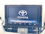 【純正9型ナビ】人気の純正ナビを装備。オーディオ機能も充実しており、Bluetooth接続すればお持ちのスマホやMP3プレイヤーの音楽を再生可能!毎日の運転がさらに楽しくなります!!