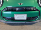 ☆MINIの車の始まりは大人四人がギリギリ乗れるコンパクトな車です!!今となっては3ナンバーですが、もともとは5ナンバーの車でした!!