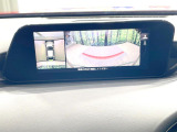 【360&deg;ビューモニター】専用のカメラにより、上から見下ろしたような視点で360度クルマの周囲を確認することができます☆死角部分も確認しやすく、狭い場所での切り返しや駐車もスムーズに行えます。