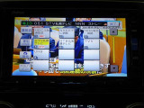 【TV】停車中であれば、テレビを楽しむこともできるので、ドライブ中の休憩中に気分転換や車の中で時間をつぶすことだってできます♪