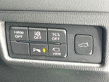 【パワーバックドア】スマートキーや運転席のボタンを押すだけでリアゲートが自動で開閉します!荷物を持っている時や、高い位置にあるバックドアを閉める際に便利な機能です♪