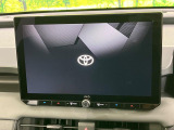 【12.9インチ ディスプレイオーディオ】大画面のディスプレイはAppleCarPlayやAndroidAutoが利用可能。大きな画面でスマホナビアプリ等が利用いただけます♪
