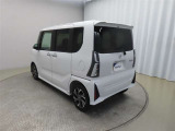 展示車はお客様のお住いの近くのネッツトヨタ石川のお店まで移動も可能です。最寄りの店舗までお気軽にご相談ください。