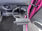 運転席側ドリンクホルダー