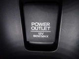【アクセサリ-ソケット】12V/180W 市販のシガ-ライタ-ソケットプラグで携帯電話の充電などに便利です。