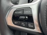 アクティブクルーズコントロール装備です。設定速度をキープしつつ、車間距離を優先し安全走行を可能と致します。長距離ドライブにマストな装備です。
