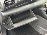 グローブボックスです。