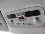 急な体調不良時も、ヘルプネットボタンを押すだけでヘルプネットセンターのオペレーターにつながります。 なお無償でのご利用期間は限定されています。サービスの詳細は販売店スタッフまでおたずねください。