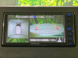【マルチアラウンドモニター】専用のカメラにより、上から見下ろしたような視点で360度クルマの周囲を確認することができます☆死角部分も確認しやすく、狭い場所での切り返しや駐車もスムーズに行えます。