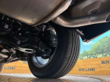 お車を安心してお乗りいただく為には、足回りの定期点検が欠かせません。サービスサポート(有償保証)では無料点検もご提供しており、安心のカーライフをお過ごしいただけるサポート体制が整っています。