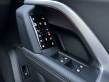シートメモリー機能付き。運転手が変わっても、ボタン1つでスムーズにポジション設定できます