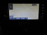 ナビは純正品。ワンセグテレビ・CD・Bluetooth・SDオーディオ・スマホ・外部入力・ハンズフリー電話対応。