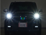 LEDヘッドライト(オートハイビーム機能付)が搭載されており、遠くまで明るく均一に照らし、高速道路等での安心感が向上しております。