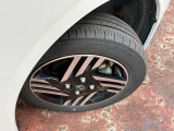 155/65R14タイヤと専用アルミホイール付き!冬タイヤは別途ご用意が必要です。ぜひご相談ください(^^♪