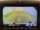 リアカメラ付で、後方をナビ画面で確認。車庫入れも安心です。もちろん、バックギアと連動しています。