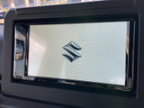 運転に必要な情報を表示するナビ・オーディオ。快適なドライブをサポートする機能が満載です。使いやすいインターフェースも魅力です。
