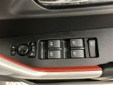 パワーウィンドウです!運転席でラクラク操作!元気なお子様やワンちゃんのイタズラも防いでいただけますよ。