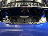 水冷式水平対向6気筒2981?ツインターボエンジン【385PS/450Nm】(カタログ値)