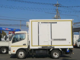 デュトロ 冷蔵冷凍車 
