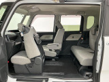 中古車をお選びいただく際に気になる走行距離や修復歴などに加えてキズ・凹みの有無・状態や消耗品の交換、今までの整備状況が &ldquo;ダイハツ認定中古車カルテ&rdquo;でわかります。