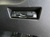 高速道路を賢く使うETC2.0装備です。高速道路とクルマが情報を連携して渋滞の迂回ルートや災害時の適切な誘導をしてくれたりします。