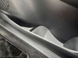 運転席、助手席のドアにもドリンクホルダーがございます(^O^)