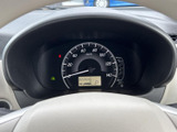 視認性の高いメーターで、運転に必要な情報を的確に把握できます。走行状況をひと目で確認し、安全運転をサポートします。