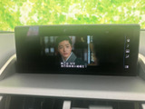 テレビ映像を画面に表示でき、停車中の待ち時間などに番組を視聴できます。車内で過ごす時間の楽しみを広げてくれる装備で、操作画面も見やすく確認できます。