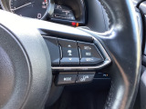 MRCC(マツダレーダークルーズコントロール)は先行車との車間を維持しながら追従走行を行い、長距離でのドライバー負担を軽減させてくれます。