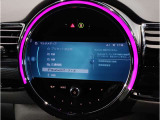 内装のイルミネーションを変更可能で御座いますので、カラフルなイルミネーションにより、MINIに乗るだけで毎日区分を変えることが出来ます。
