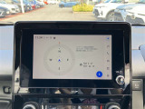 純正ナビを装備。タッチパネル式で使いやすく、お出かけもラクラクです。