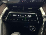 トヨタ認定中古車 5人乗り 23000キロ 電動リヤゲート 全周囲カメラ BSM  ナビ&フルセグTV Bluetooth LEDヘッドライト アルミホイール スマートキー ETC  ドラレコ ブラインドスポットモニター