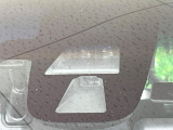 【シティブレーキアクティブシステム】走行中に前方の車両等を認識し、衝突しそうな時は警報とブレーキで衝突回避と被害軽減をアシスト。より安全にドライブをお楽しみいただけます。